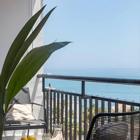 Apartment Con Vistas Al Mar Cerca Del Puerto *