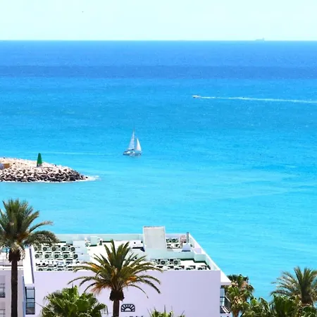 Con Vistas Al Mar Cerca Del Puerto Benalmadena